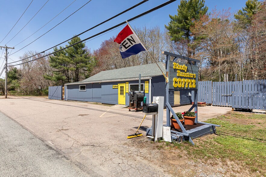 Primary Photo Of 388A Church Street Richmond RI 02894 St, Wood River Junction General Retail For Sale