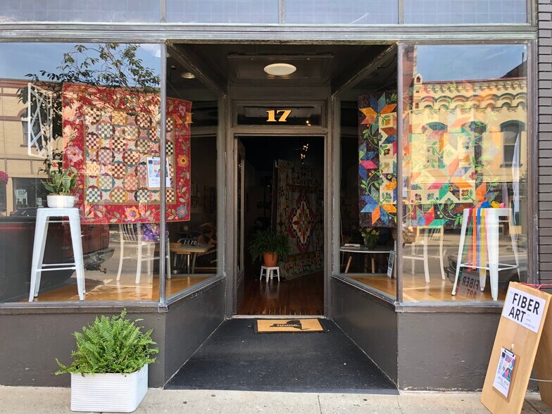 More Photos Of 17 Main St, Penn Yan Storefront Retail Residential For Lease