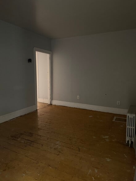 More Photos Of 1634 Moselem Springs Rd, Hamburg Storefront Retail Residential For Sale