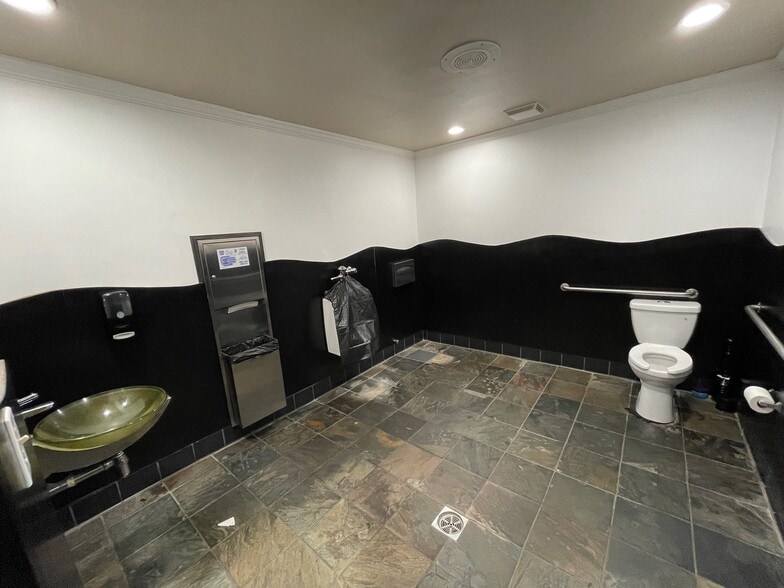 More Photos Of 11291 Folsom Blvd, Rancho Cordova Auto Dealership For Sale