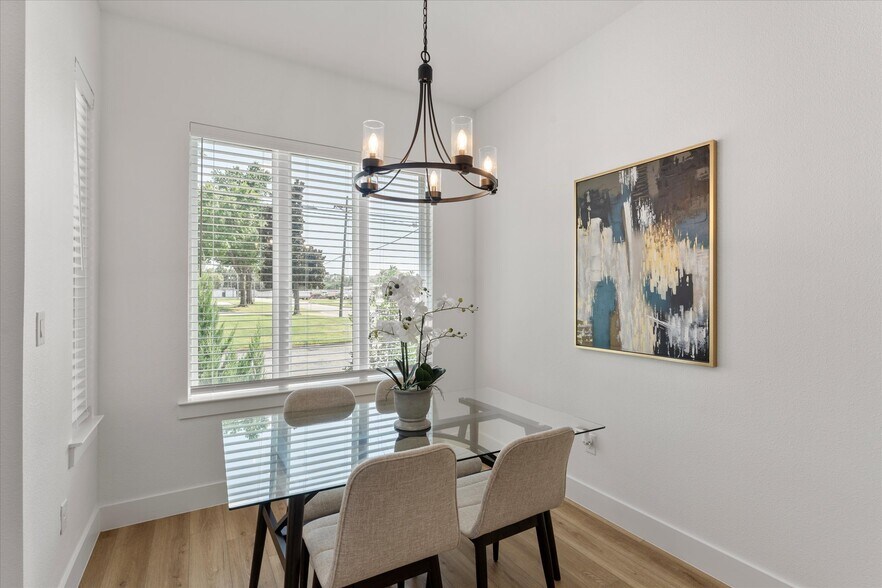 More Photos Of 196 W 17th St, Mount Pleasant Apartments For Sale