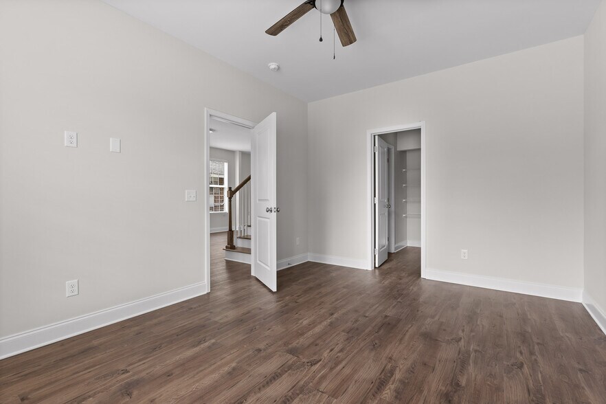 More Photos Of , Chattanooga Specialty For Sale