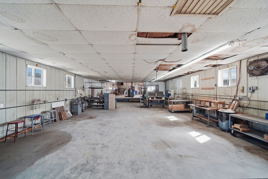 More Photos Of 208 Irwin St, Brooklyn Manufacturing For Sale