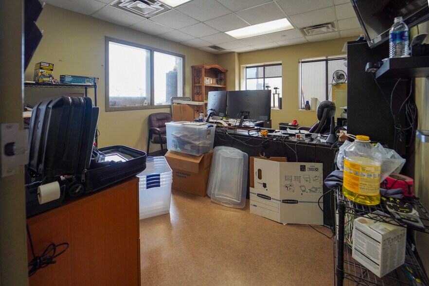More Photos Of 8609 Lone Tree Rd, Victoria Industrial For Sale