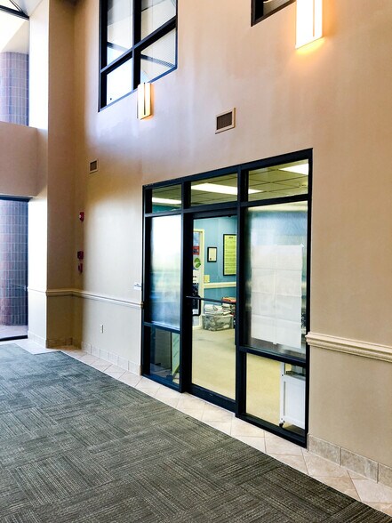More Photos Of 330 Pelham Rd, Greenville Medical For Lease