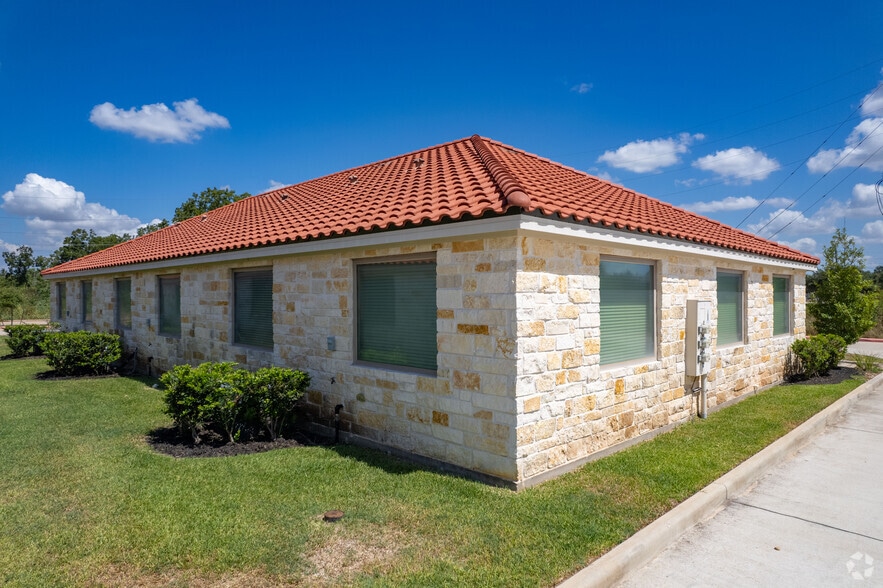 More Photos Of 7070 Knights Ct, Missouri City Medical For Lease
