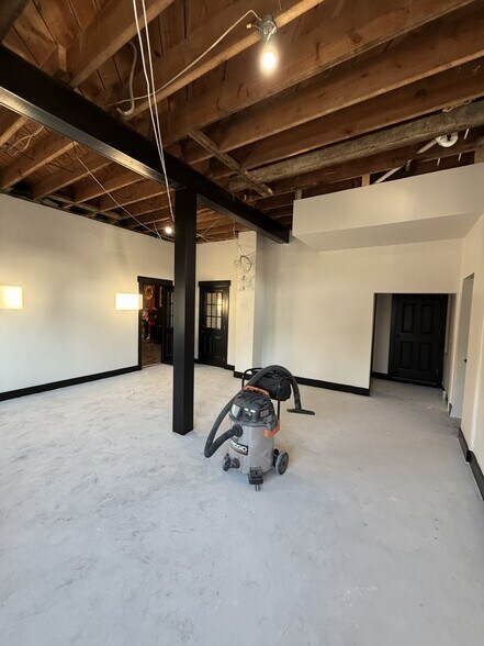 More Photos Of 19363 Brandy Rd, Brandy Station Light Manufacturing For Lease