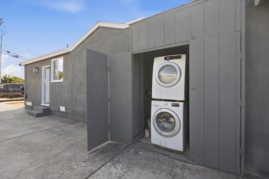 More Photos Of 2304 G Ave, National City Apartments For Sale
