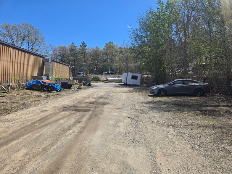 More Photos Of 272 Sheffield Rd, Manchester Auto Repair For Lease