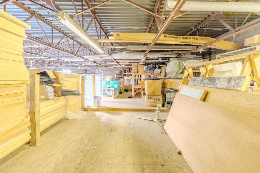 More Photos Of 204 Main St, East Pittsburgh Warehouse For Sale