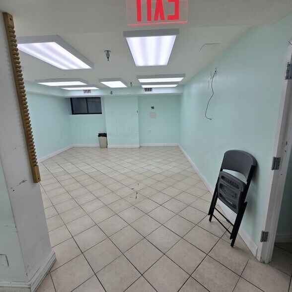 Primary Photo Of 311 St Nicholas Ave, Ridgewood Apartments For Lease