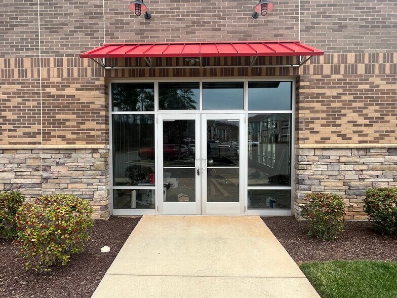 More Photos Of 317 Alcove Rd, Mooresville Medical For Lease