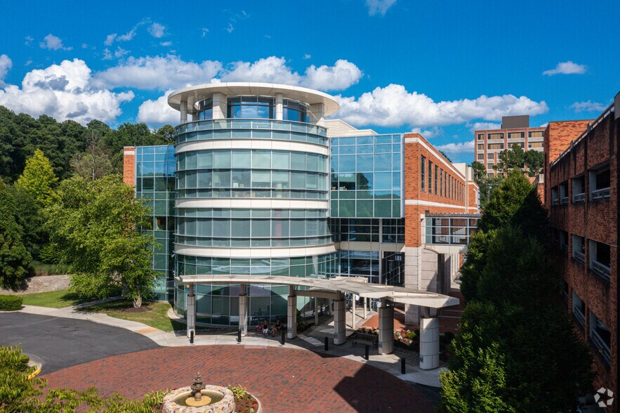 Primary Photo Of 1501 Maple Ave, Richmond Medical For Lease