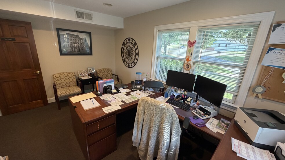 More Photos Of 205 State Route 31 N, Washington Office Residential For Sale