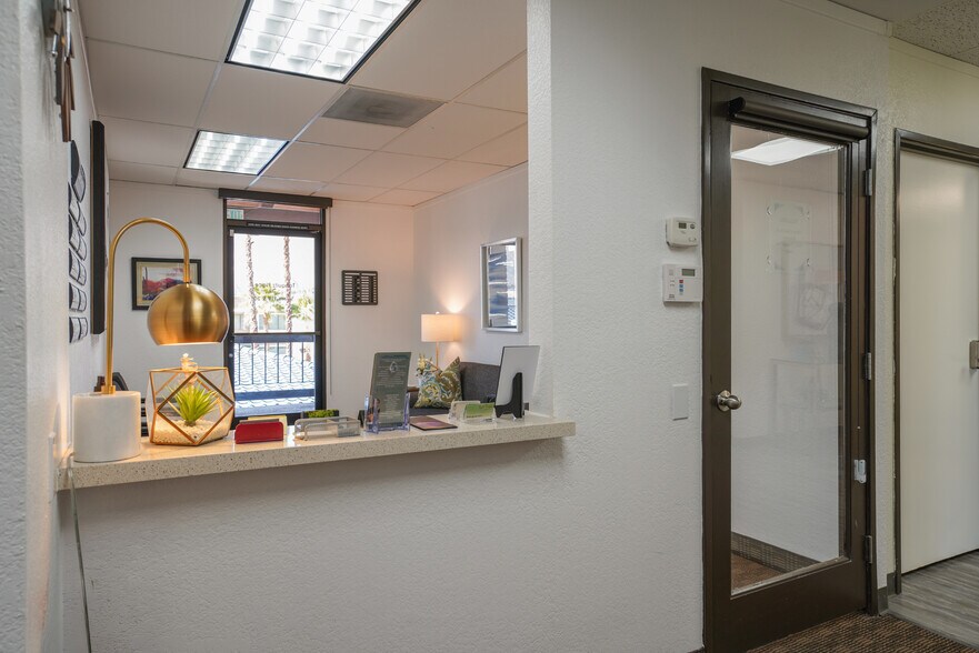 More Photos Of 2825 E Tahquitz Canyon Way, Palm Springs Medical For Sale