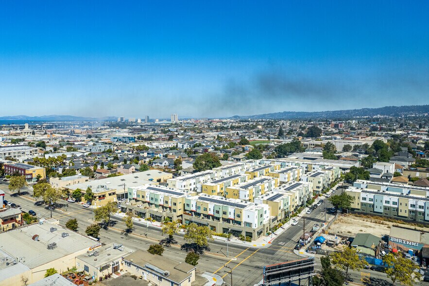 More Photos Of 990 W Grand Ave, Oakland Apartments For Sale