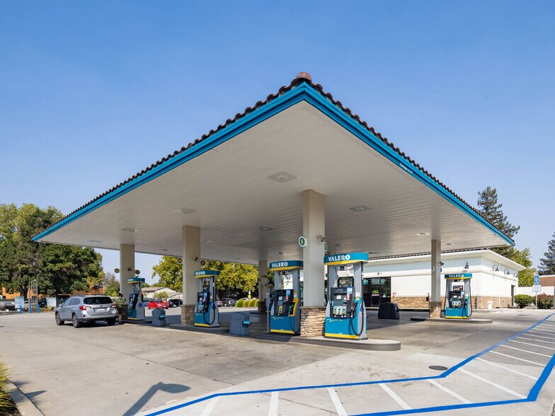 More Photos Of 3192 Santa Rita Rd, Pleasanton Service Station For Sale