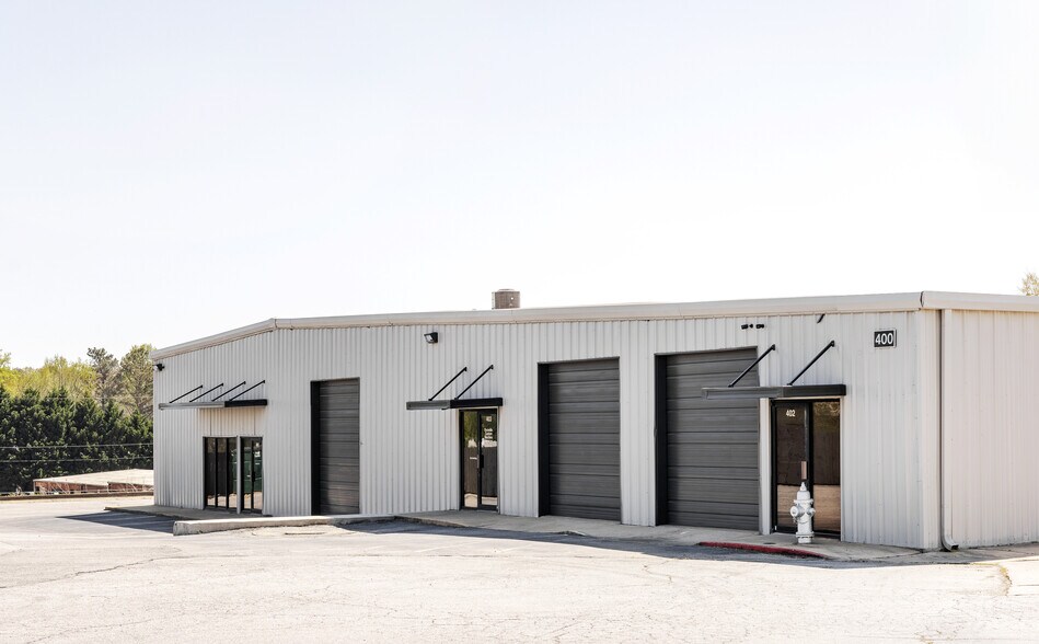 More Photos Of 465 Maltbie St, Lawrenceville Light Distribution For Lease