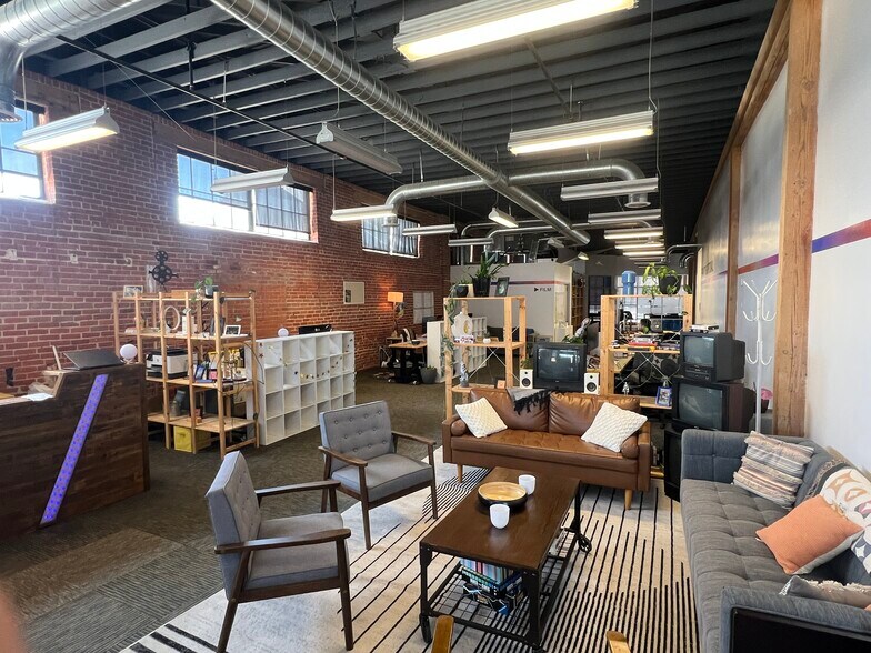 More Photos Of 214-218 E Main St, Oklahoma City Office For Lease