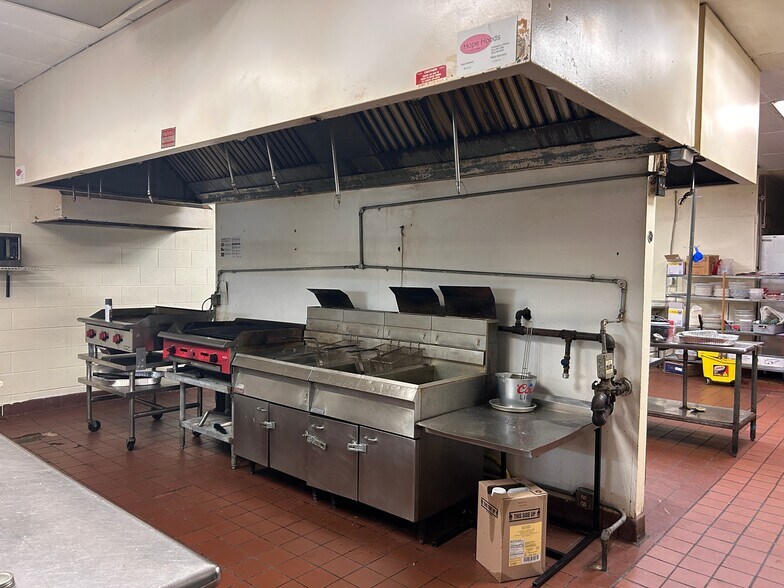 More Photos Of 7055 E 16th St, Indianapolis Lodge Meeting Hall For Sale