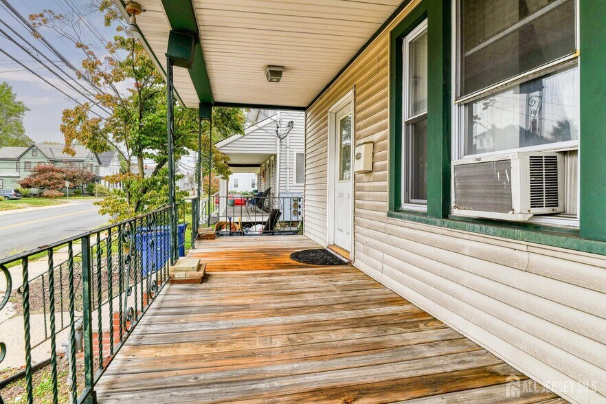 More Photos Of 213 S Main St, Milltown Office Residential For Sale