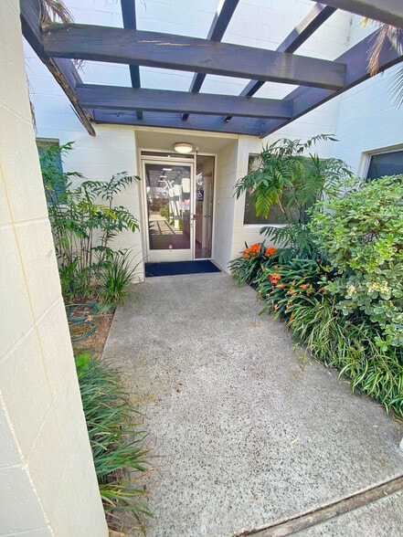 More Photos Of 6780 Cortona Dr, Goleta Manufacturing For Sale