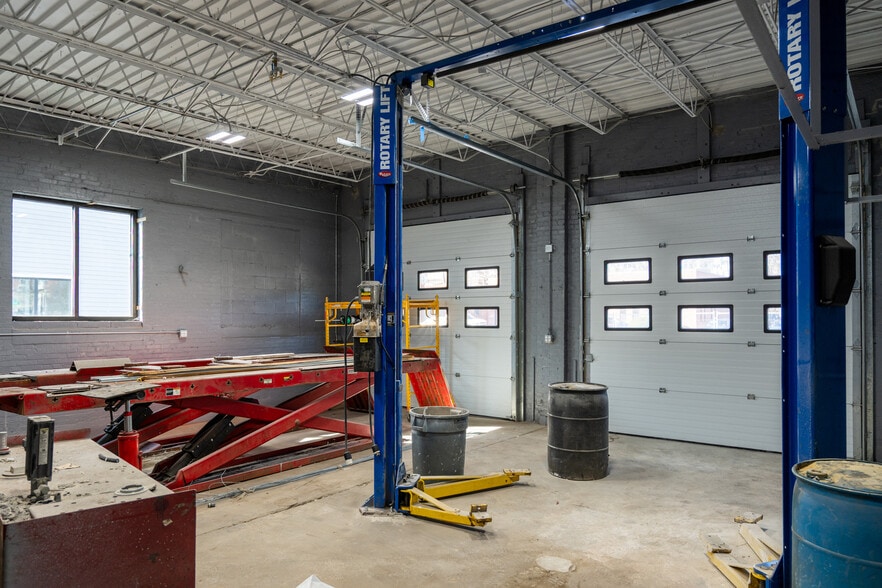 More Photos Of 42 County St, Attleboro Unknown For Lease