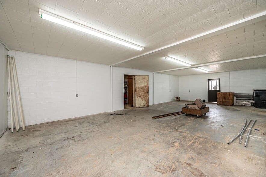More Photos Of 304 Virginia St SW, Lenoir Storefront Retail Office For Sale