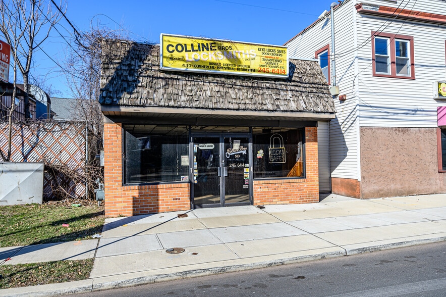 More Photos Of 513 W Westfield Ave, Roselle Park Storefront Retail Residential For Sale