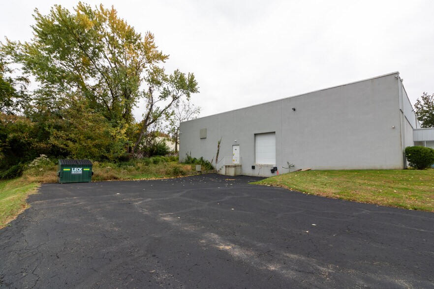 More Photos Of 290 Andrews Rd, Trevose Flex For Lease