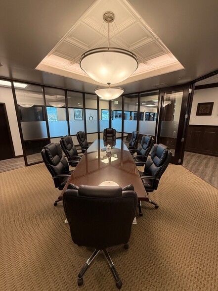 More Photos Of 233 S Pleasant Grove Blvd, Pleasant Grove Office For Sale