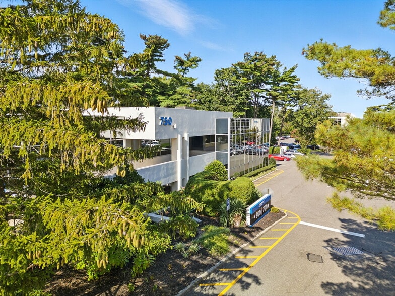 More Photos Of 700 Veterans Memorial Hwy, Hauppauge Unknown For Lease