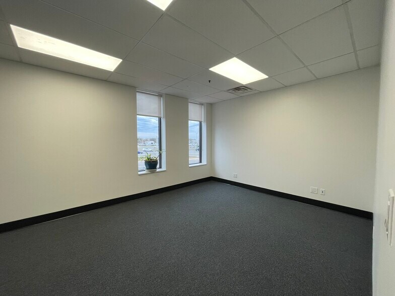 More Photos Of 223 NE Loop 820, Hurst Medical For Sale