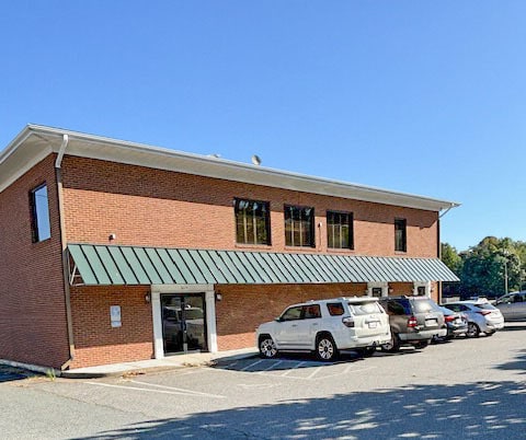More Photos Of 8097 Kings Hwy, King George Medical For Sale