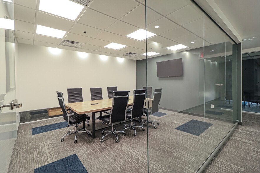 More Photos Of 11323 Rojas Dr, El Paso Warehouse For Lease