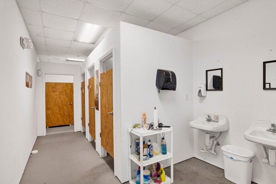 More Photos Of 14965 State Highway 59, Foley Warehouse For Sale