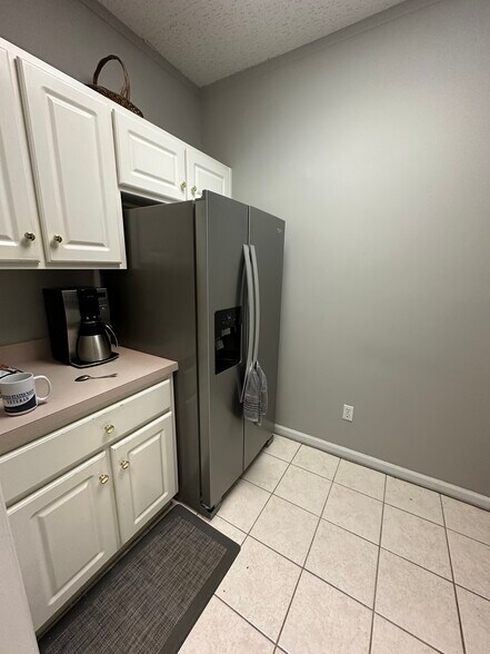 More Photos Of 2301 Park Ave, Orange Park Coworking Space