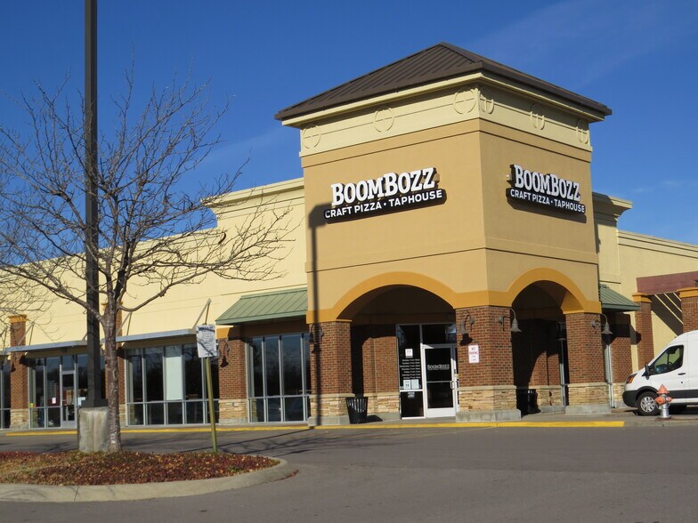 More Photos Of 8008-8038 Hwy 100, Nashville Unknown For Lease