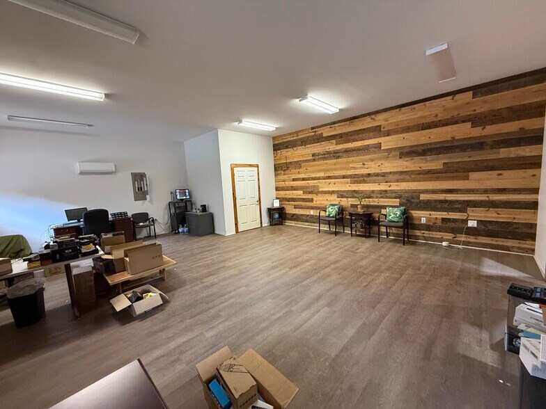 More Photos Of 2722 NC 87 S, Moncure Light Distribution For Lease