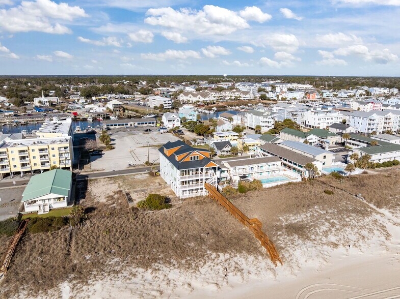 More Photos Of 312 Carolina Beach Ave N, Carolina Beach Office For Sale