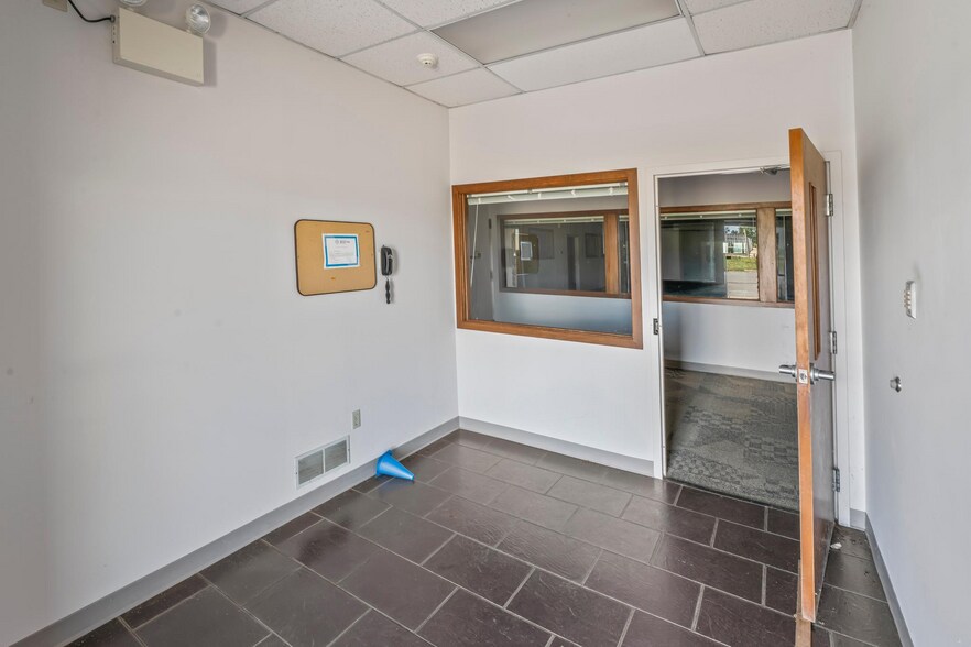 More Photos Of 614 Union Rd, Vineland Office For Sale