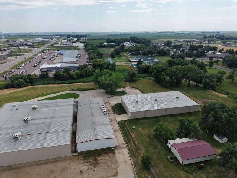 More Photos Of 747 S Washington Ave, Madison Warehouse For Lease