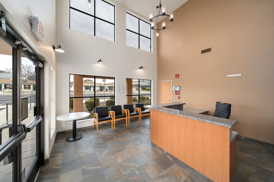 More Photos Of 8845 El Camino Real, Atascadero Storefront Retail Office For Lease