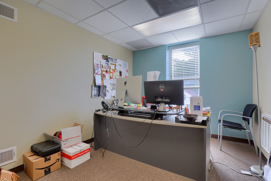 More Photos Of 6155-6165 E Main St, East Petersburg Industrial For Sale