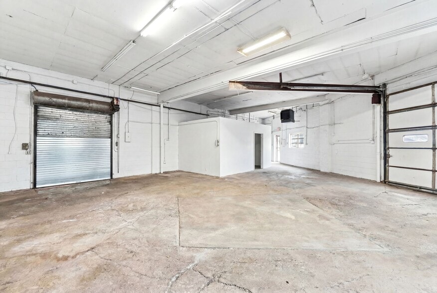 More Photos Of 21 Highway 17, East Rutherford Industrial For Lease