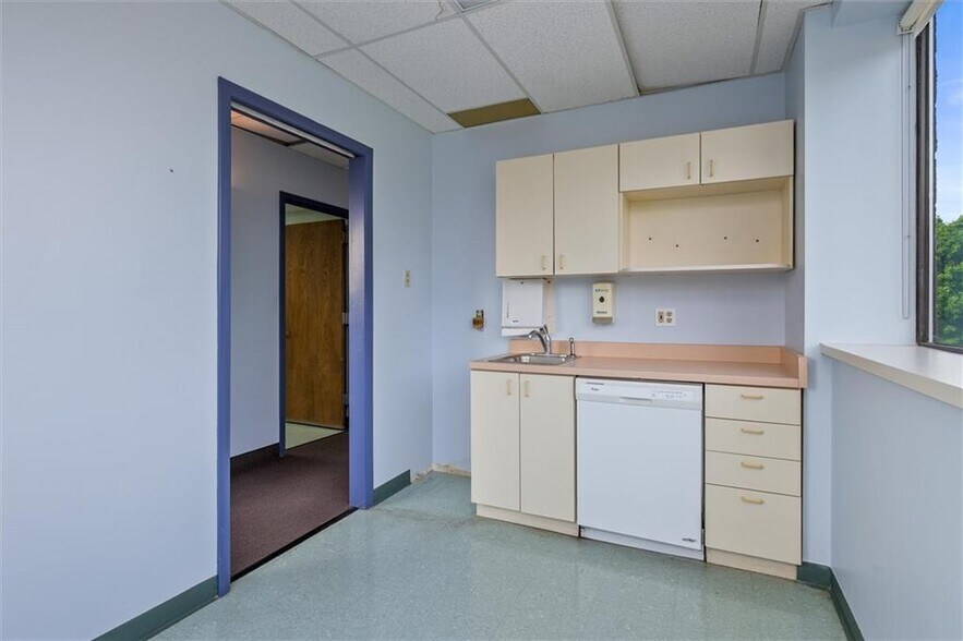 More Photos Of 1630 Empire Blvd, Webster Medical For Sale