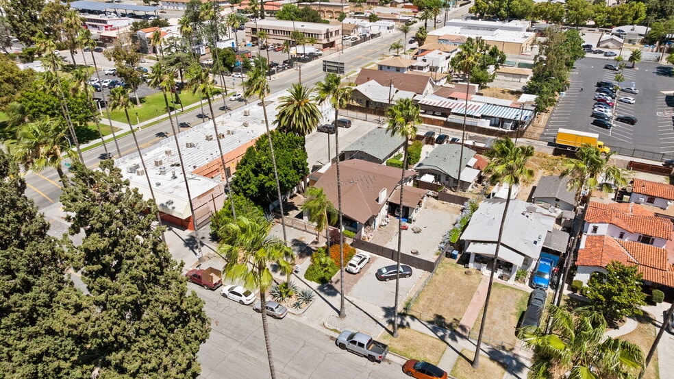More Photos Of 480 W 18th St, San Bernardino Apartments For Sale