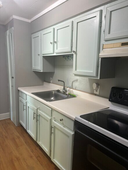 More Photos Of 1 Spring St, Hope Valley Restaurant For Sale