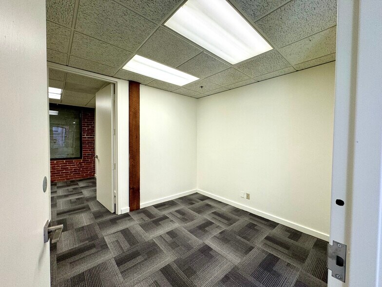 More Photos Of 521 SW 11th, Portland Loft Creative Space For Lease