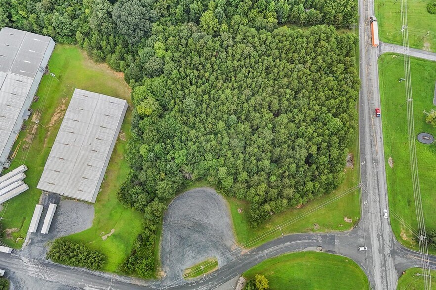 More Photos Of 126 Waketa Dr, Asheboro Land For Sale